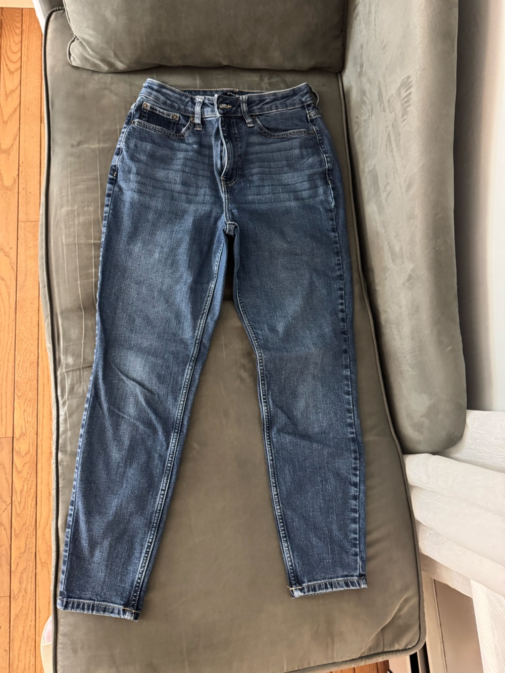 Calvin Klein Jeans High-Rise Slim Tapered Jeans in Blue